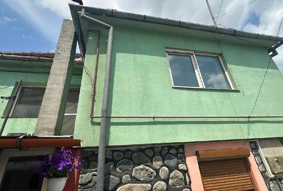 Apartament cu 2 camere decomandat în Cristian - 2