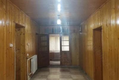 Casă cu 3 camere în Lipovei - 12