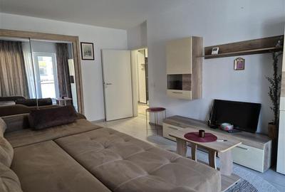 Garsonieră decomandată, mobilată în Tractorul - 15