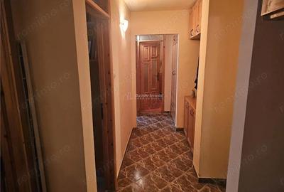 Resita, 4 Cam. Dec., Mobilat+Utilat, Et. 2, Micro 4 - 6