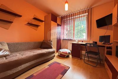 Apartament cu 4 camere semidecomandat în Central - 6