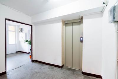 Apartament cu 3 camere decomandat în Rogerius - 9