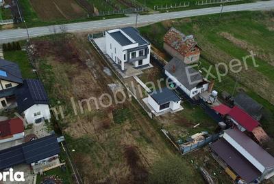 Casă cu 4 camere cu Teren 1000 Mp în Băiculești - 10