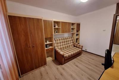 Apartament cu 3 camere decomandat în Mioriței - 4