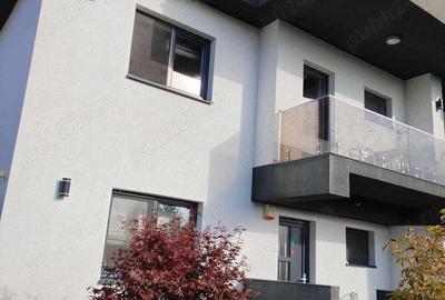 Casă cu 5 camere cu Teren 333 Mp în Central - 20