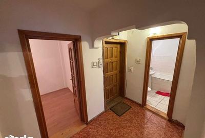 Apartament cu 3 camere decomandat în Sud - 1