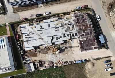 Apartament cu 2 camere decomandat în Tractorul - 3