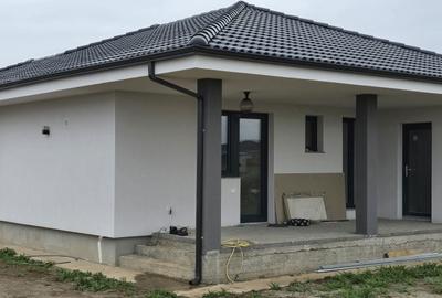 Casă cu 4 camere în Sântandrei - 5