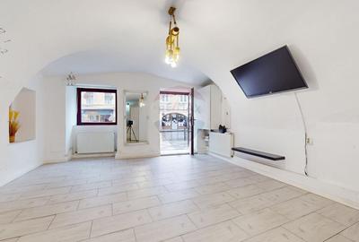 Inchiriere spatiu, locatie premium in Brasov, langa Biserica Neagra - 4