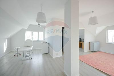 Casă cu 5 camere cu Teren 1000 Mp în Oșorhei - 1