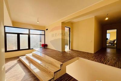 Casă cu 7 camere cu Teren 1000 Mp în Saca - 2