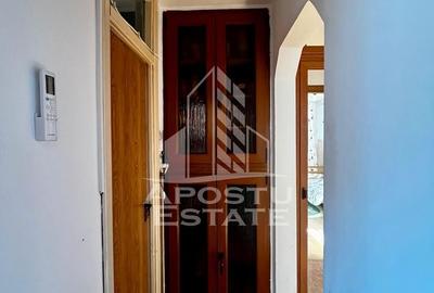 Apartament 3 camere, etaj 3, centrala proprie, zona Lipovei - 9