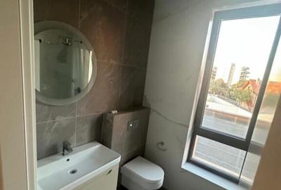 Vila deosebita de vanzare - zona Mamaia Nord pe malul laculu - 31