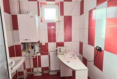 Spațiu comercial, de 100.30000305176 mp, în Capitol - 7