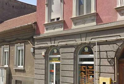 Spațiu comercial, de 55 mp, în Central - 8
