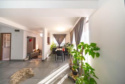 Casă individuală cu 4 camere cu Canalizare în Giurgiului - 1