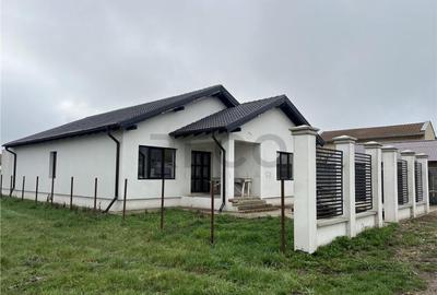 Casă cu 3 camere cu Teren 525 Mp în Sântandrei