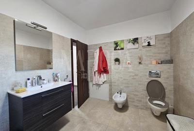 Casa 5 camere de vanzare in Borhanci, Cluj Napoca Casa 5 camere de vanzare in Borhanci, Cluj Napoca - 12