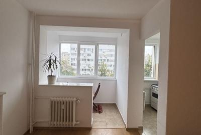 Inchiriere garsoiera MODERNA BD. 1 MAI DR. TABEREI  350 euro - 4