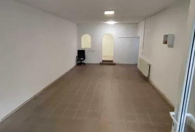 Spațiu comercial, de 50 mp, în Sebastian - 1