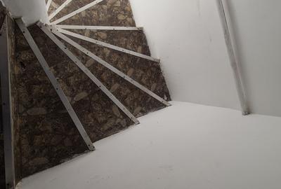 Vanzare garsoniera,strada Postasului/sector 3 - 10