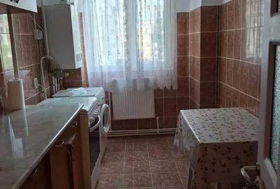 1cam maz et2 mob.utilat 300euro