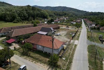 Casa tip duplex cu teren generos in Dezna - 10