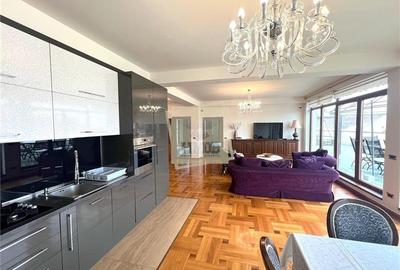 Penthouse 112 mpu 3 camere 2 bai terasa 145 mp si garaj Strand
