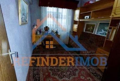 Apartament de vanzare 3 camere zona Drumul Taberei, bloc reabilitat construit in - 3