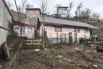 Casă cu 2 camere cu Teren 400 Mp în Central - 9