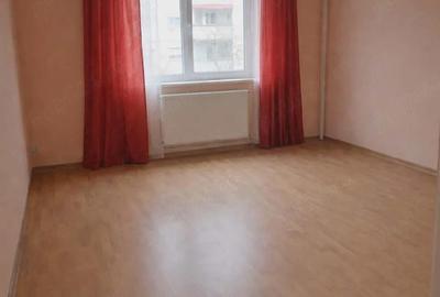 Apartament cu 3 camere decomandat în Central - 4
