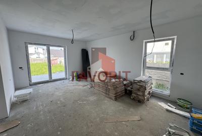 Duplex cu 5 camere cu Canalizare în Moșnița Nouă - 6