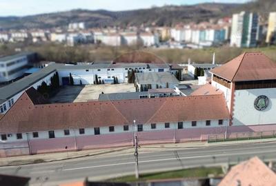 Spațiu comercial, de 6,229 mp, în Central - 1