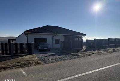 Casă cu 4 camere cu Teren 172 Mp în Aiton - 2