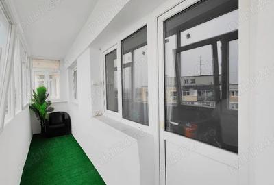 Vand apartament cu 3 camere + boxa in Drumul Taberei - 2