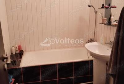 Apartament cu 2 camere semidecomandat în Micro III - 2