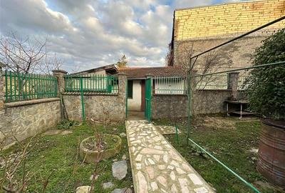 Casă individuală cu 7 camere cu Teren 900 Mp în Est - 15