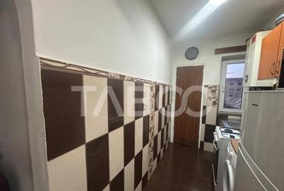 Apartament 2 camere pretabil investitie sigura in zona Vasil - 2