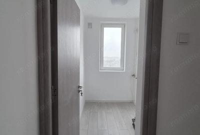 Apartament cu 4 camere decomandat în Apusului - 9