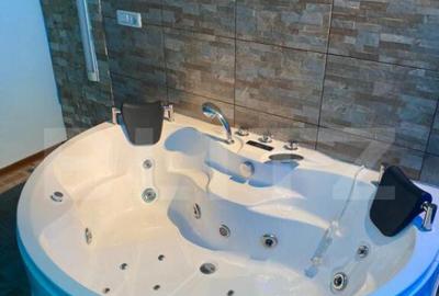 Casa de vanzare, cu 4 camere, 268 mp + teren 786 mp, zona-M - 4