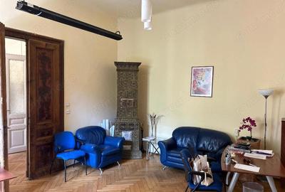 Casă cu 6 camere cu Canalizare în Traian - 5