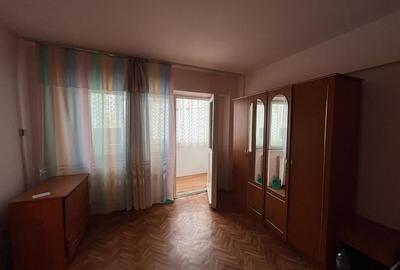 Garsonieră decomandată în Central - 2