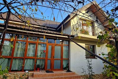 Casă cu 4 camere cu Canalizare în Valea Lupului - 2