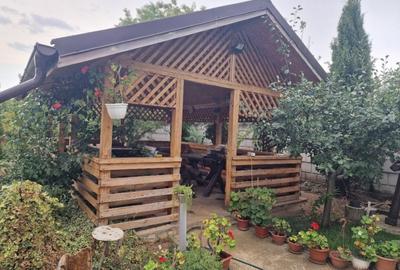 Teren intravilan 700mp - utilități, foișor, solar - 2