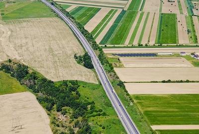 Teren de 300000 mp, în Vânătorii Mici - 10