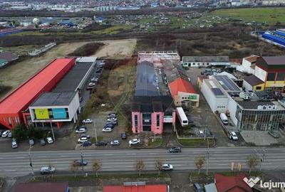 Spațiu comercial, de 2,400 mp, în Depozitelor - 3
