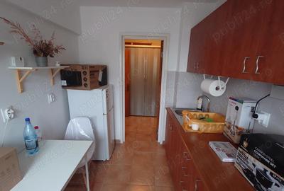 Apartament cu 2 camere semidecomandat în Bucureștii Noi