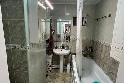 Apartament cu 4 camere decomandat în Nicolina - 9