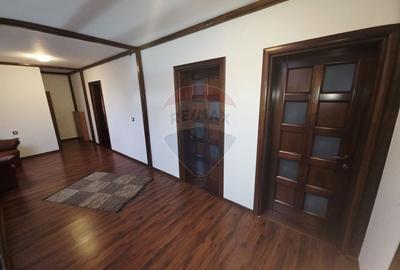 Casa /Vila de vanzare in Durau - 30