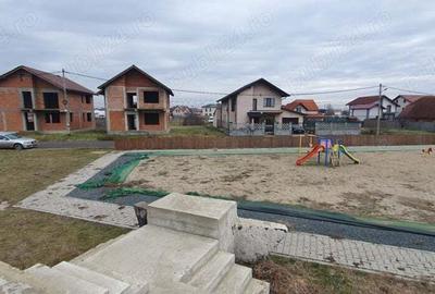 Vand casa la ro?u Proiect P+M 167mp,teren 504 mp - 8